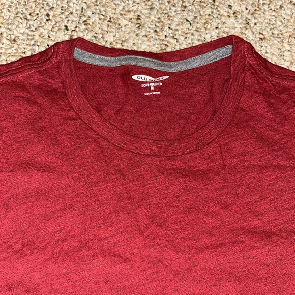 Old Navy crewneck T-Shirt - Picture 3 of 3